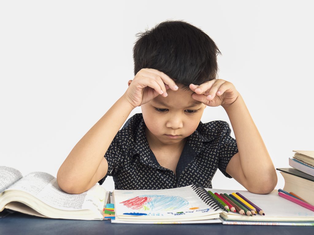 Cận thị có điều trị được không? Kiểm soát cận thị là gì?